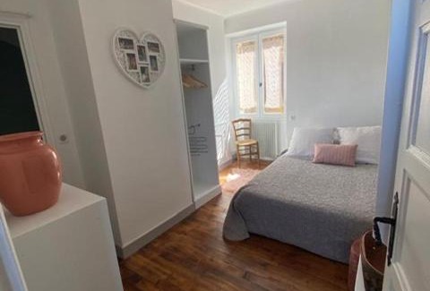 Beynac-et-Cazenac Apartment | La Croquante face au château