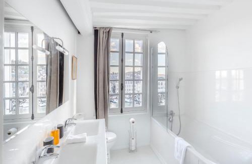 Honfleur House | La Demeure du Clocher 4 AC On the Port & Place Sainte-Catherine 8 g