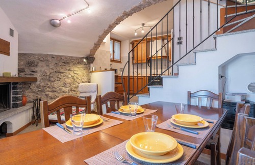 Lierna House | La Dimora del Borgo - Two Bedroom House, Sleeps 6