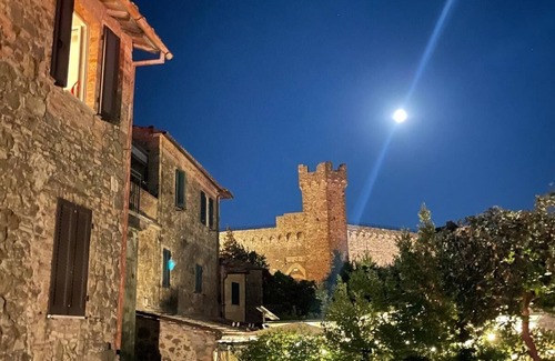 Montalcino House | La Dimora di Roberta is located within walking distance of the Fortress and the historic center.