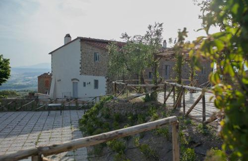 Giugnano Bed & Breakfast | La Dispensa-bio agriturismo