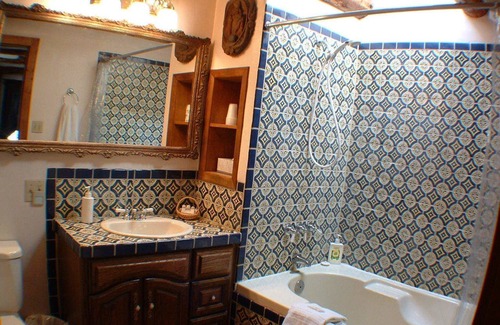 Taos Bed & Breakfast | La Doña Luz Inn