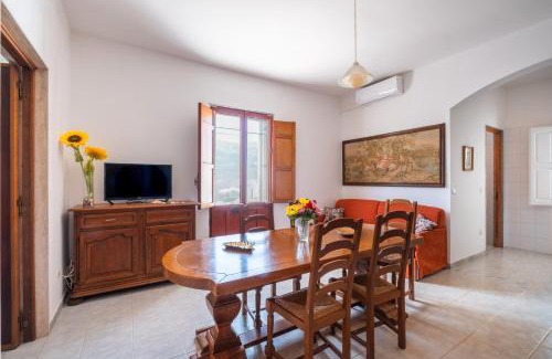 Torre Castiglione House | La Dolce Villa