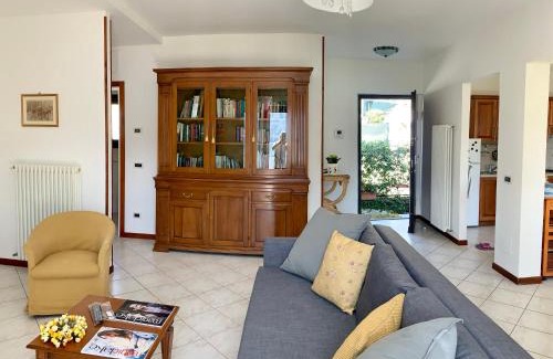Azzano Apartment | La Dolce Vista