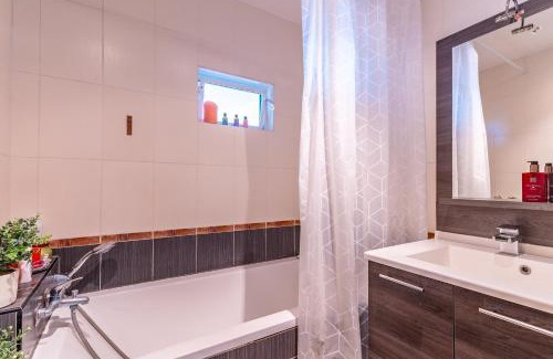 Cenon Apartment | La Dolce Vita - vue sur la Garonne