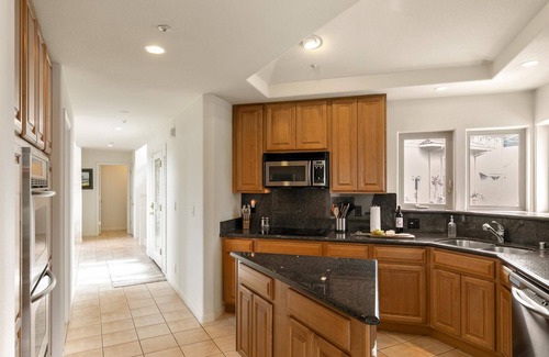 Marina House | La Duna Rosa: Large 3 bedroom 2 bath in Marina 30 NIGHT MIN