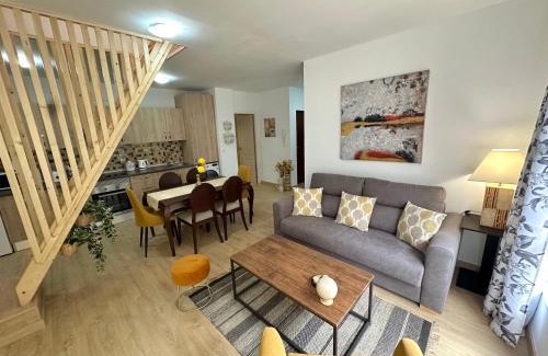 La Esperanza Apartment | La Esperanza Apartaments