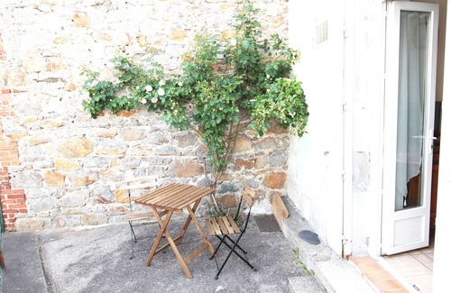 La Bourboule Apartment | LA FAYETTE n 2 apartment with small private courtyard.