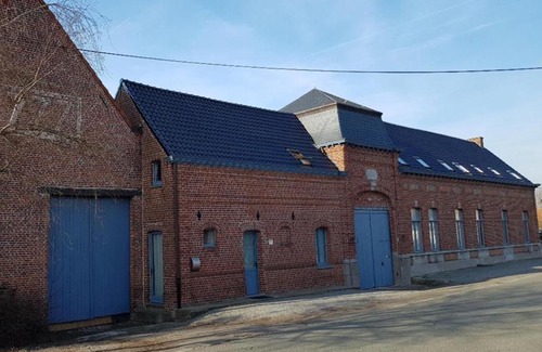 Templeuve House | La Ferme Bleue