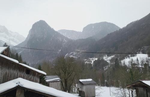 Sixt-Fer-a-Cheval Apartment | La Ferme De Fernand