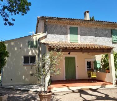 Sollies Pont House | La Ferme des Oliviers