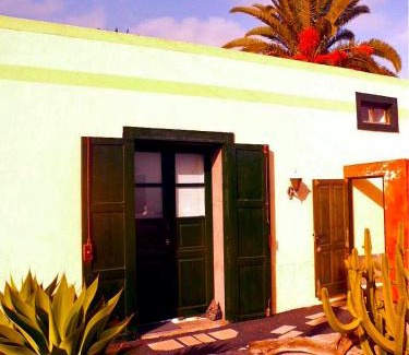 Uga House | La Finca Uga