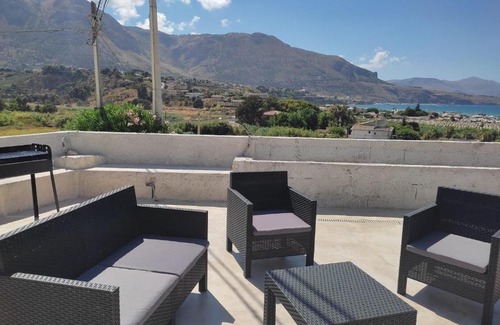 Alcamo Marina House | La finestra sul mare