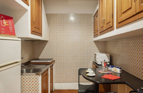 Genoa Historical Centre Apartment | La finestra sul cortile di Via Roma by Wonderful Italy