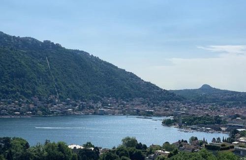Como Apartment | La finestra sul lago di Como
