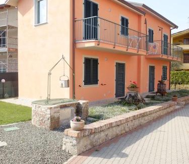 Santo Stefano di Magra Apartment | La Fonda Casa Vacanze-Appartamenti con piscina