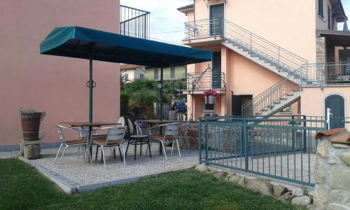Santo Stefano di Magra Apartment | La Fonda Casa Vacanze-Appartamenti con piscina