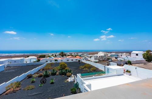 Guime Apartment | La Graciosa - Casa Marosenia