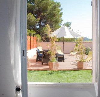Giens Villa | La Grande Auguière, villa familiale et spacieuse au cœur du vignoble et à 300m de la mer