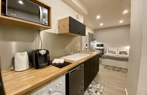 1st Arrondissement Apartment | LA GRANDE CÔTE - City Hall
