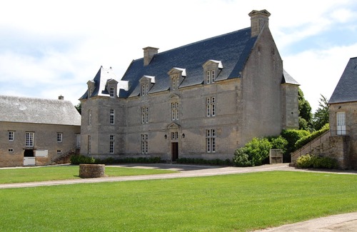 Crepon Apartment | La Grande Ferme "2 bedroom apartment" in Crépon, near Arromanches/Bayeux
