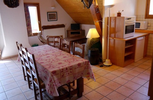 Vaujany Apartment | LA GRANGE - 2 VAST CHALET APARTMENTS (70m2) - ALPE D'HUEZ ACCESS