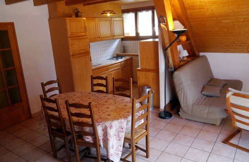 Vaujany Apartment | LA GRANGE - 2 VAST CHALET APARTMENTS (70m2) - ALPE D'HUEZ ACCESS