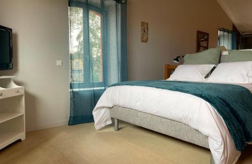 Commelle-Vernay House | La Grange aux hirondelles - avec piscine et spa
