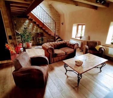 Onhaye House | La Grange