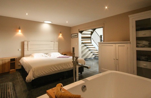 La Batie-Rolland House | La Grange, private jacuzzi, Drôme Provençale