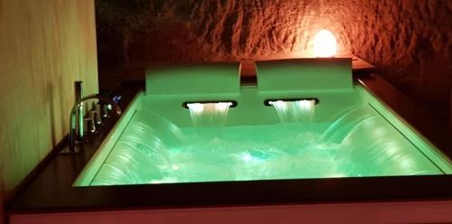 Roccastrada House | La grotta nel borgo