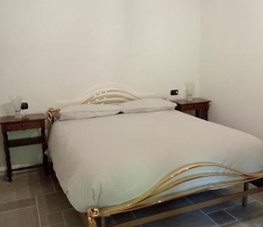 Borgo San Lorenzo Apartment | La Guardia