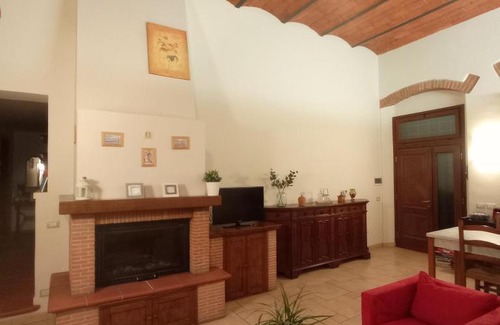 Pontassieve Apartment | LA GUELFA 64