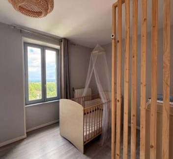 Saint-Genes-Champanelle House | La guinguette bleue