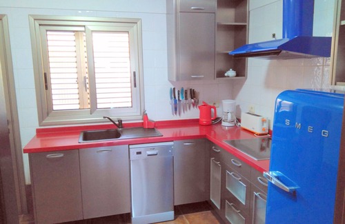 El Medano House | LA JAQUITA Beautiful and spacious beachfront, free WIFI