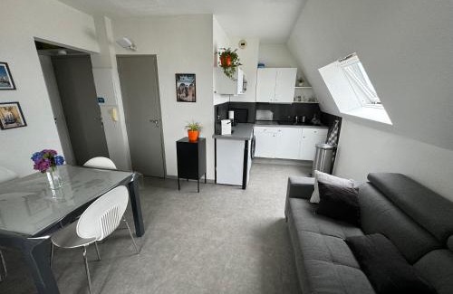 Royan Apartment | La Jeanne Marcelle T2 50m plage