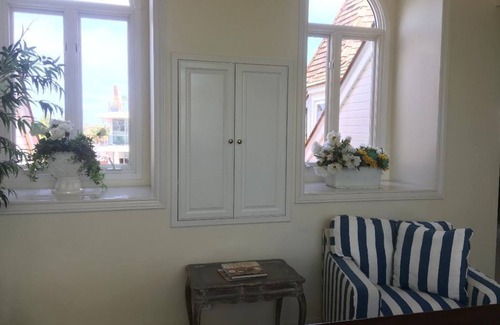 Village of La Jolla House | La Jolla Cape Cod Beauty: Steps to the Beach and Village, Ocean Views, 2 Yards!