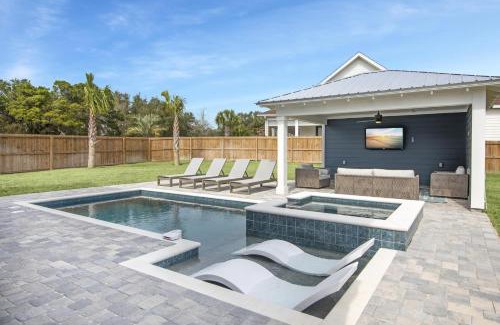Seacrest House | La Joya Azul