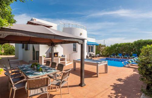 Cala en Porter Villa | La Joya by Villa Plus