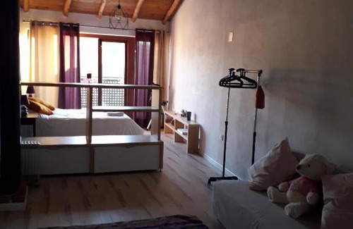 Cazalla De La Sierra Ski Chalet | La Lobera