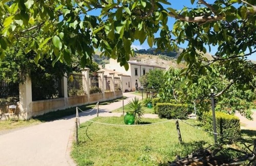 Santa Teresa di Riva House | La Locanda degli Amici: Triple Room with Disabled Access