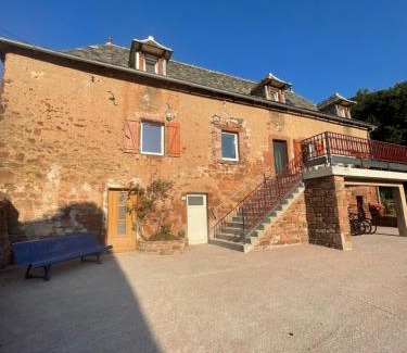 Villecomtal House | La loge d’Evelyne