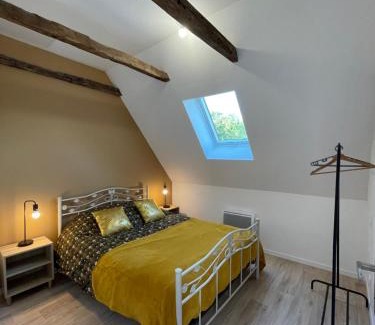 Villecomtal House | La loge d’Evelyne