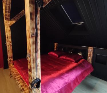 Arbois Apartment | La Love room