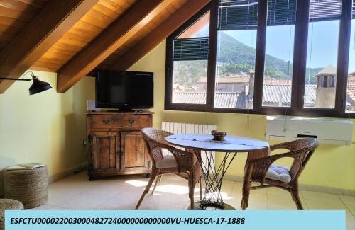 Laspuna Apartment | La Lucana Ordesa apartamento