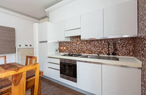 Guastalla Apartment | La Madonnina In the heart of Milan