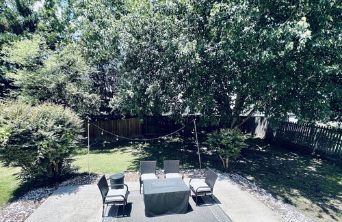 Jackson House | La Maison Blanche — 5 min from major shopping areas