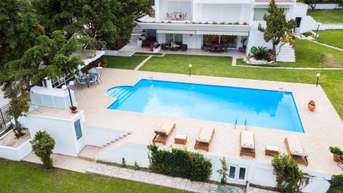 Kavala Villa | La Maison Blanche