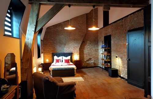 Roubaix House | La Maison Bleue