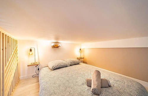 Charpennes - Charmettes Apartment | La Maison Charpennes-appartement Fleur de Coton